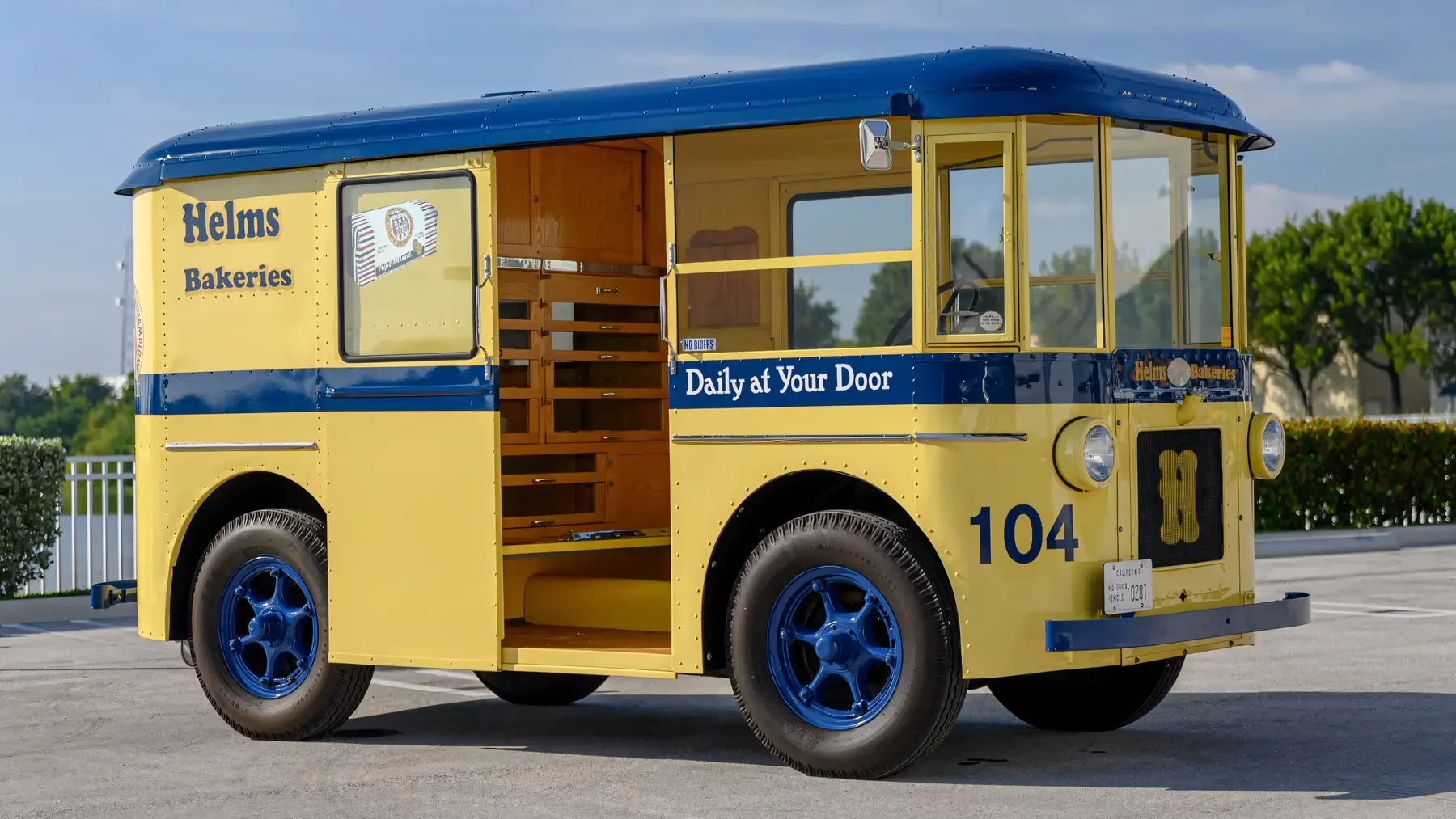Twin Coach
