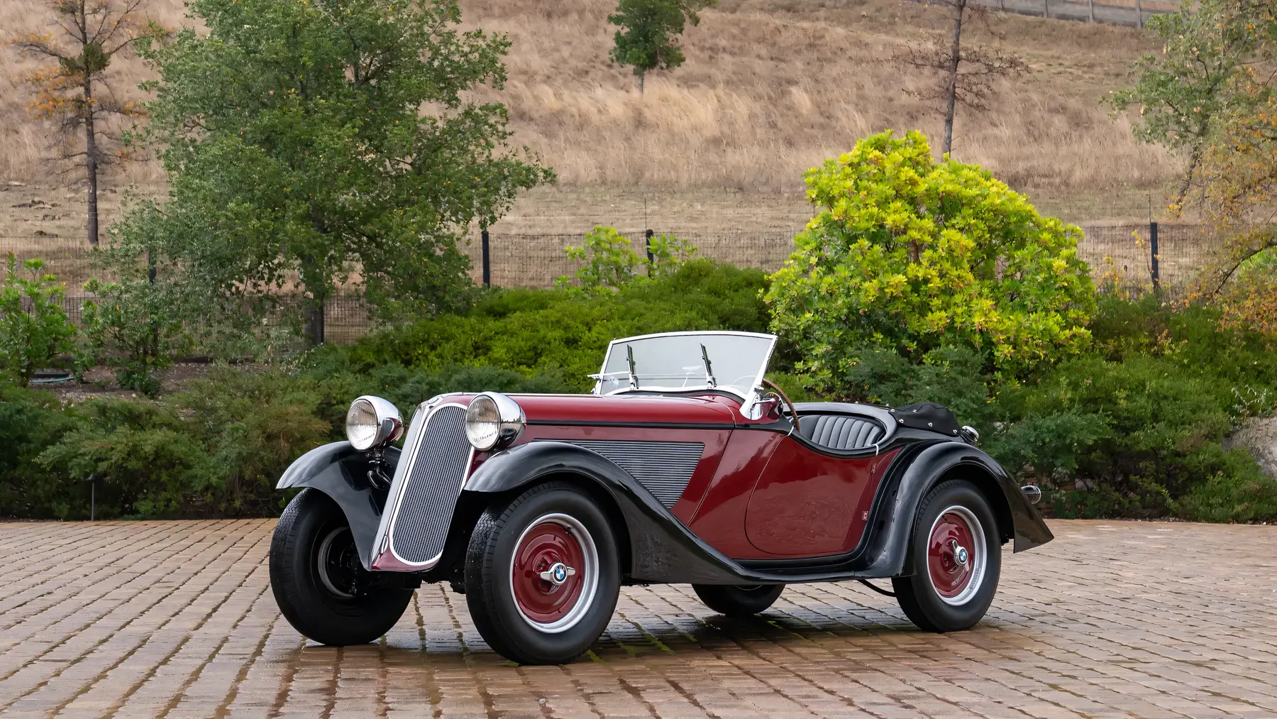 1935