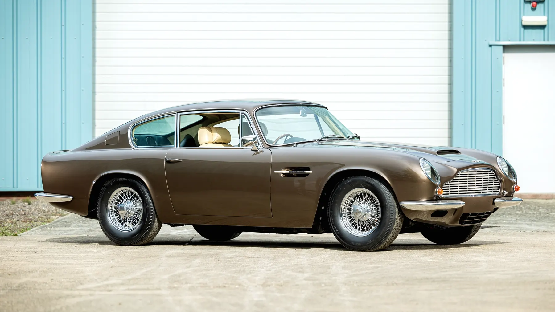 1970 Aston Martin DB6 Mk 2 Vantage