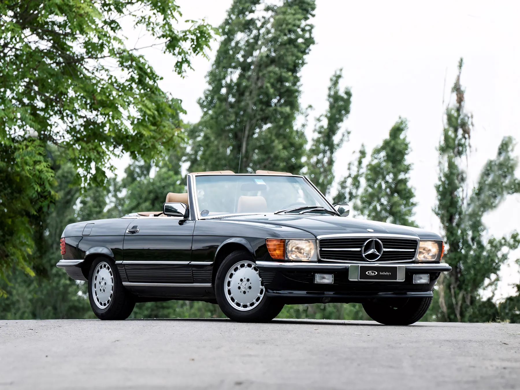 1989 Mercedes-Benz 560 SL