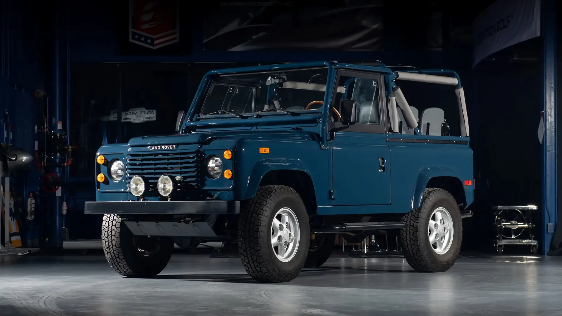 1994 Land Rover NAS Defender 90
