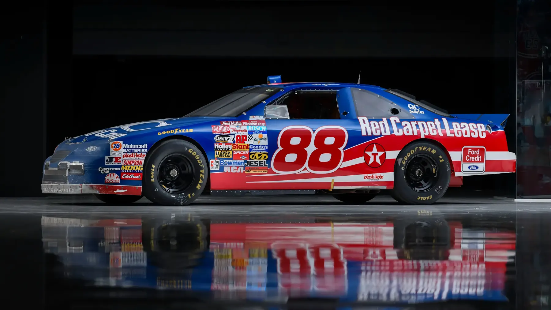 1996 Ford Thunderbird NASCAR 'Dale Jarrett'