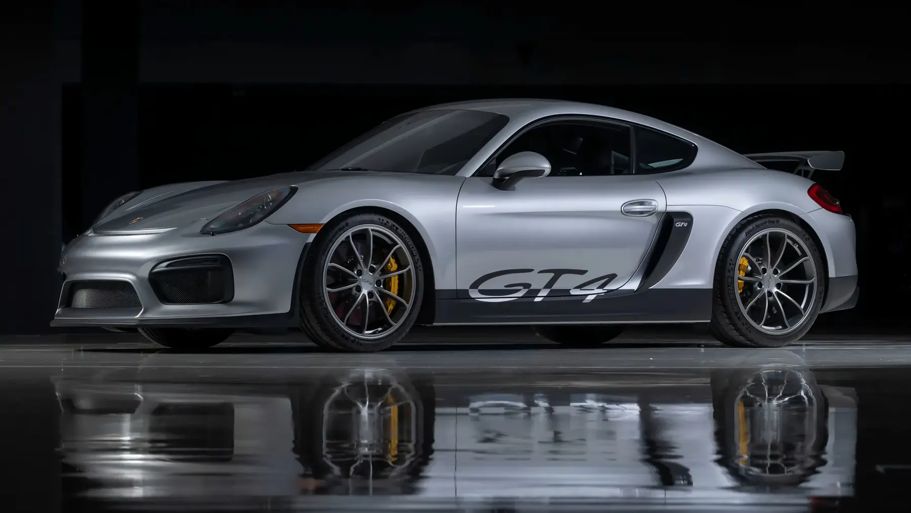 2016 Porsche Cayman GT4