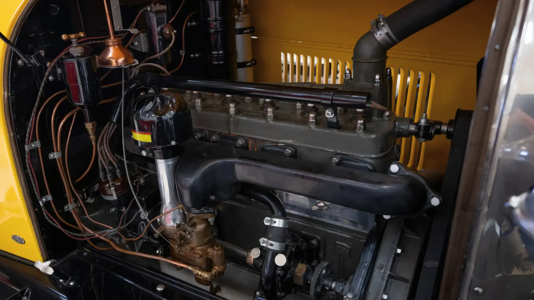 1926 Kissel Model 6-55 'Gold Bug' Speedster - photo 2