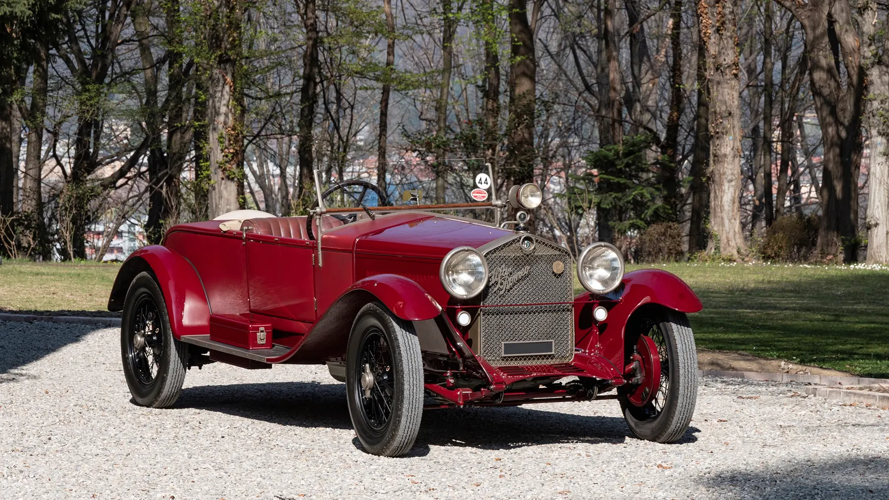 1929 Alfa Romeo 6C 1500 Sport Tourer Series II in the style of James Young - photo 1