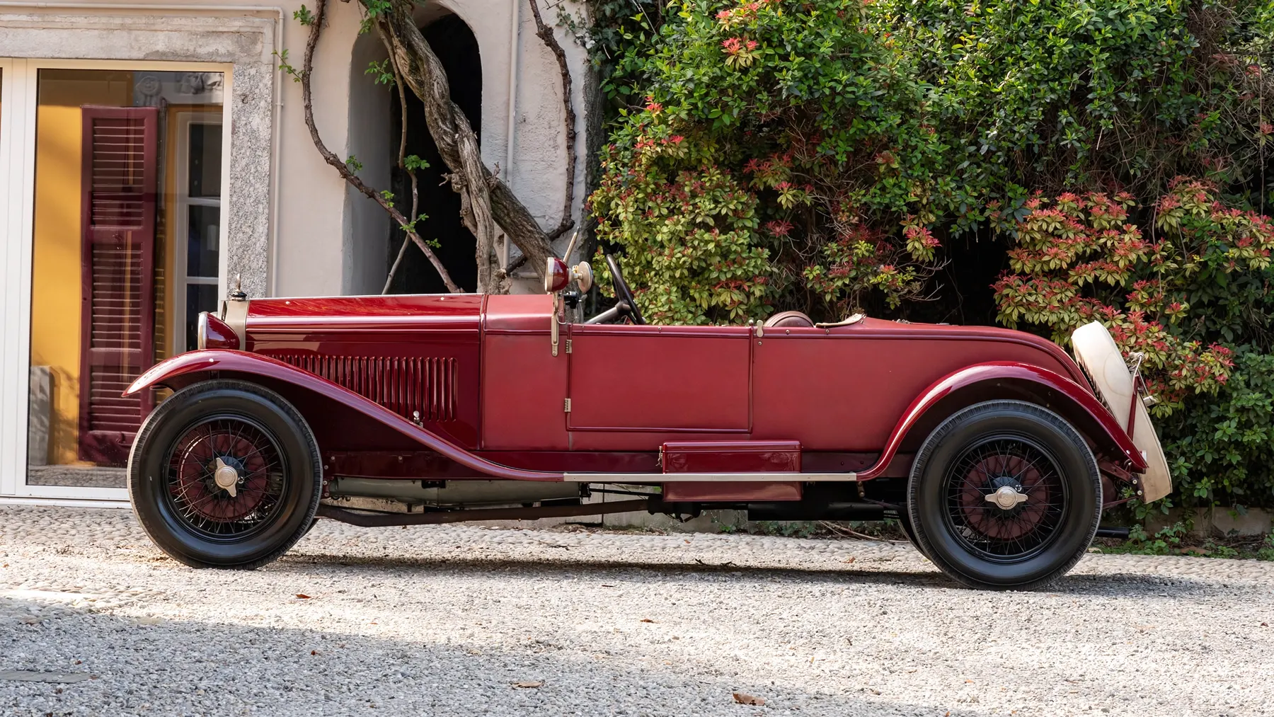 1929 Alfa Romeo 6C 1500 Sport Tourer Series II in the style of James Young - photo 2