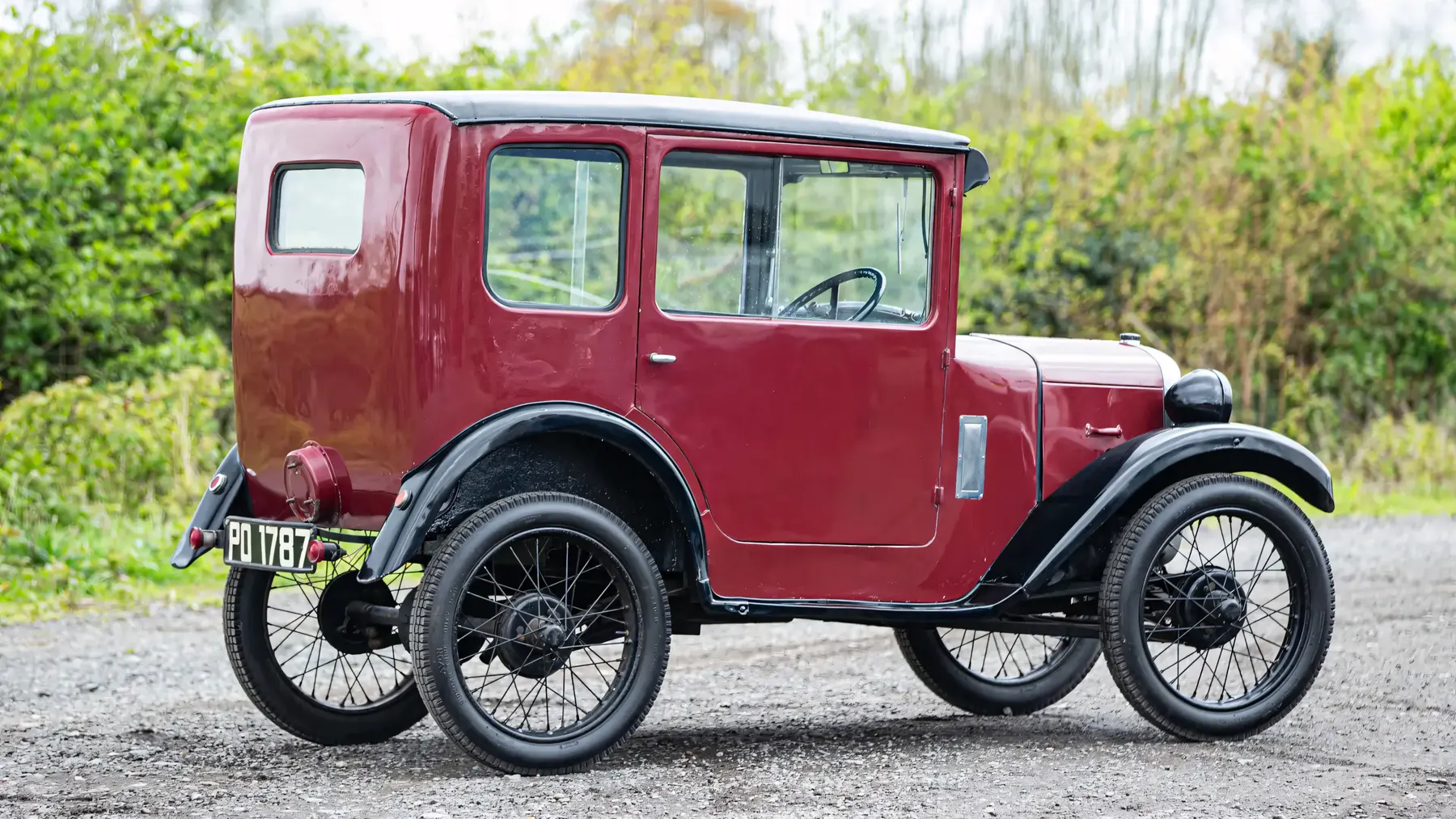 1930 Austin Seven 'Box' Saloon - photo 1