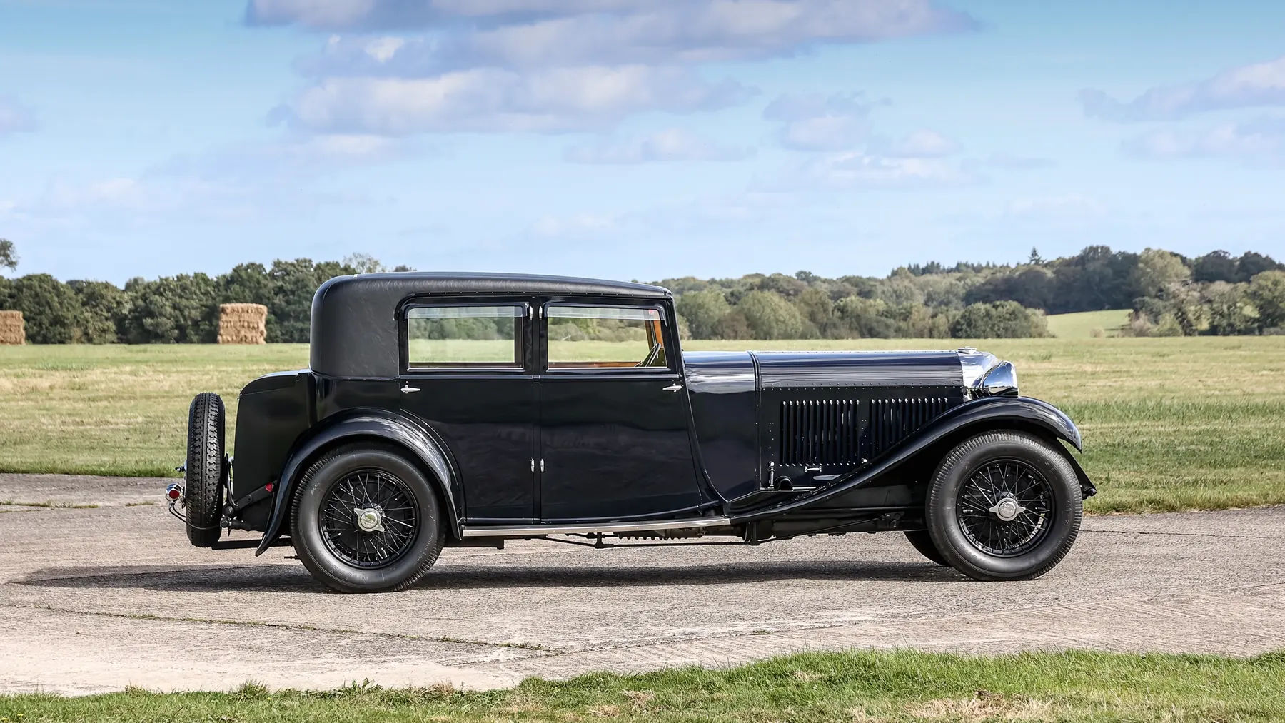 1931 Bentley 8-Litre 'Silent Bloc' Saloon by Vanden Plas - photo 4