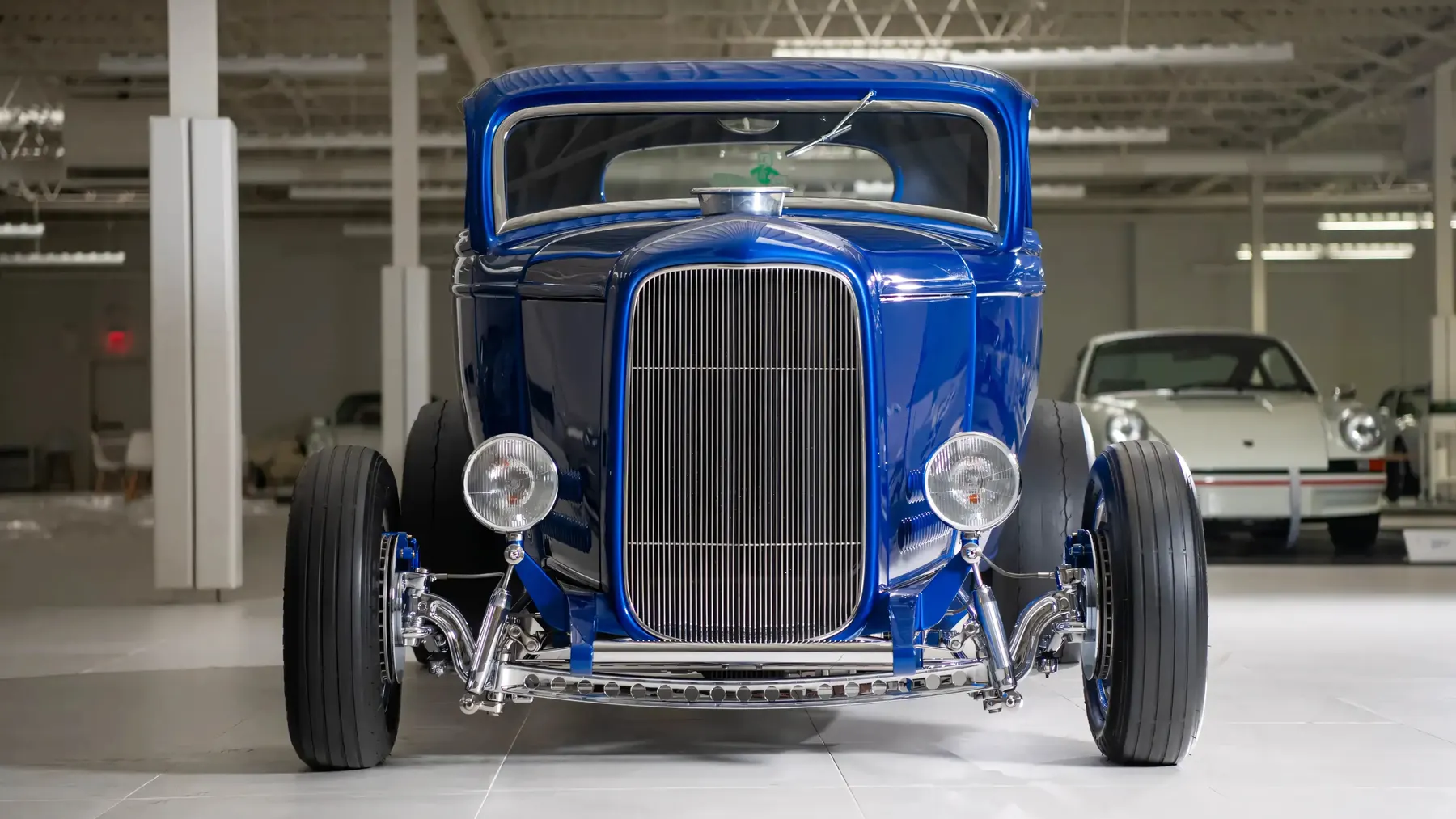1932 Ford Model 18 Two-Door Coupe Custom - photo 2