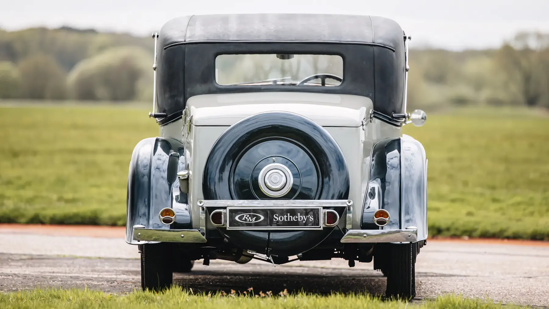 1933 Rolls-Royce 20/25 Two-Door 'Faux Cabriolet' by H.J. Mulliner - photo 1