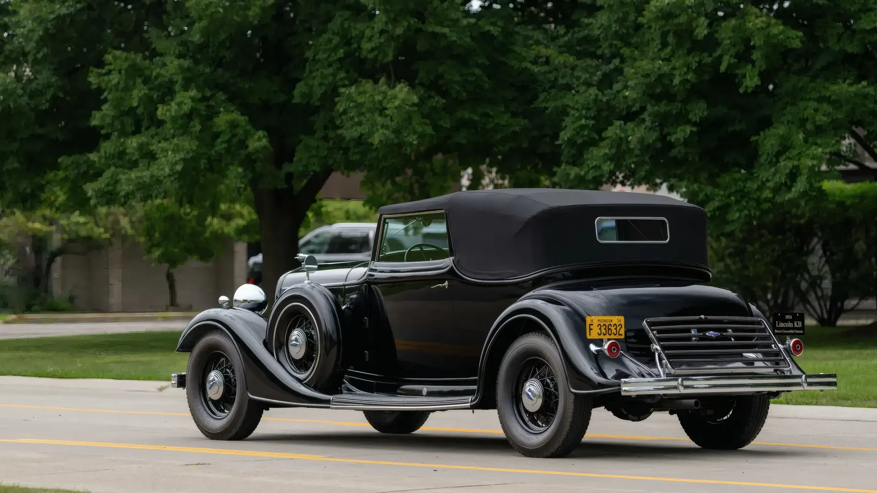 1934 Lincoln Model KB Convertible Victoria by Brunn - photo 1