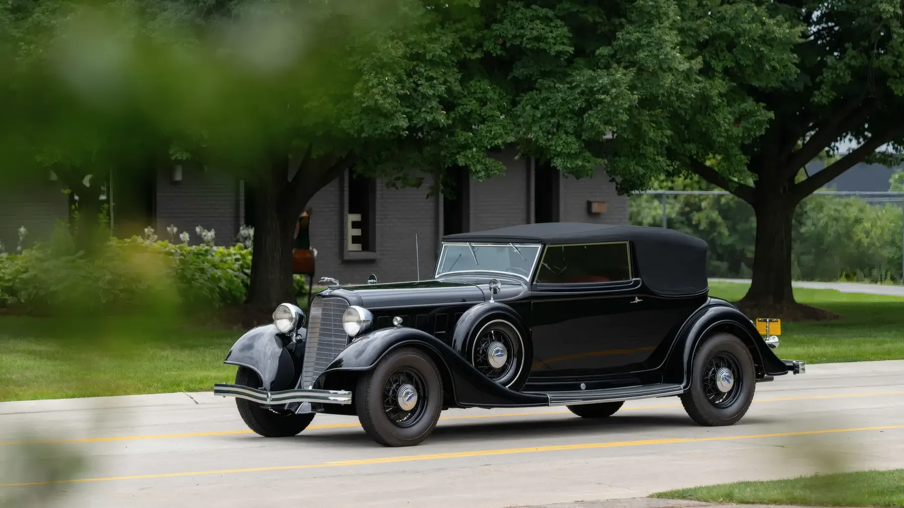 1934 Lincoln Model KB Convertible Victoria by Brunn - photo 3