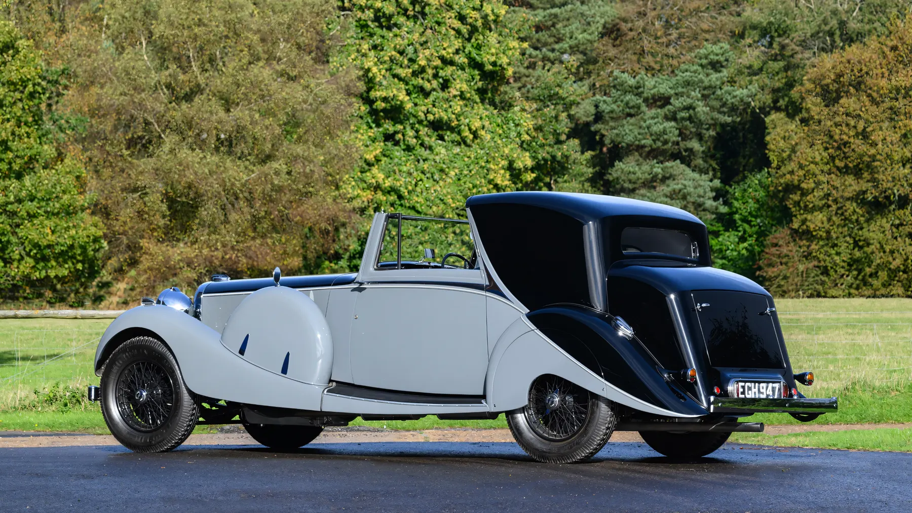 1936 Lagonda LG45 Coupé de Ville Sedanca by Mayfair - photo 2