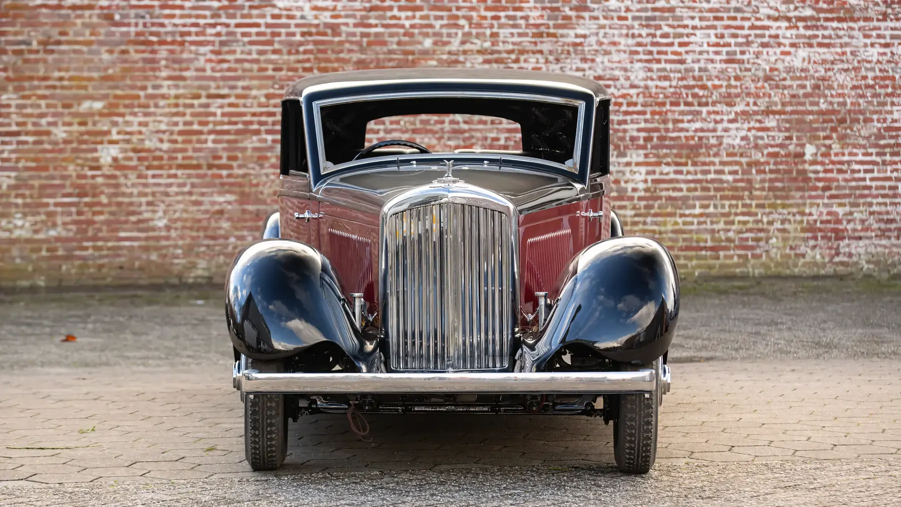 1938 Bentley 4¼-Litre Coupé by de Villars - photo 2