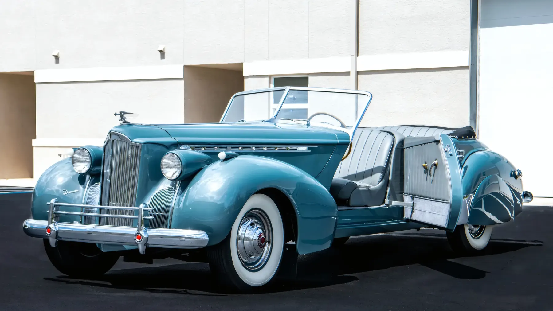 1940 Packard Custom Super Eight One-Eighty Convertible Sedan by Darrin - photo 2