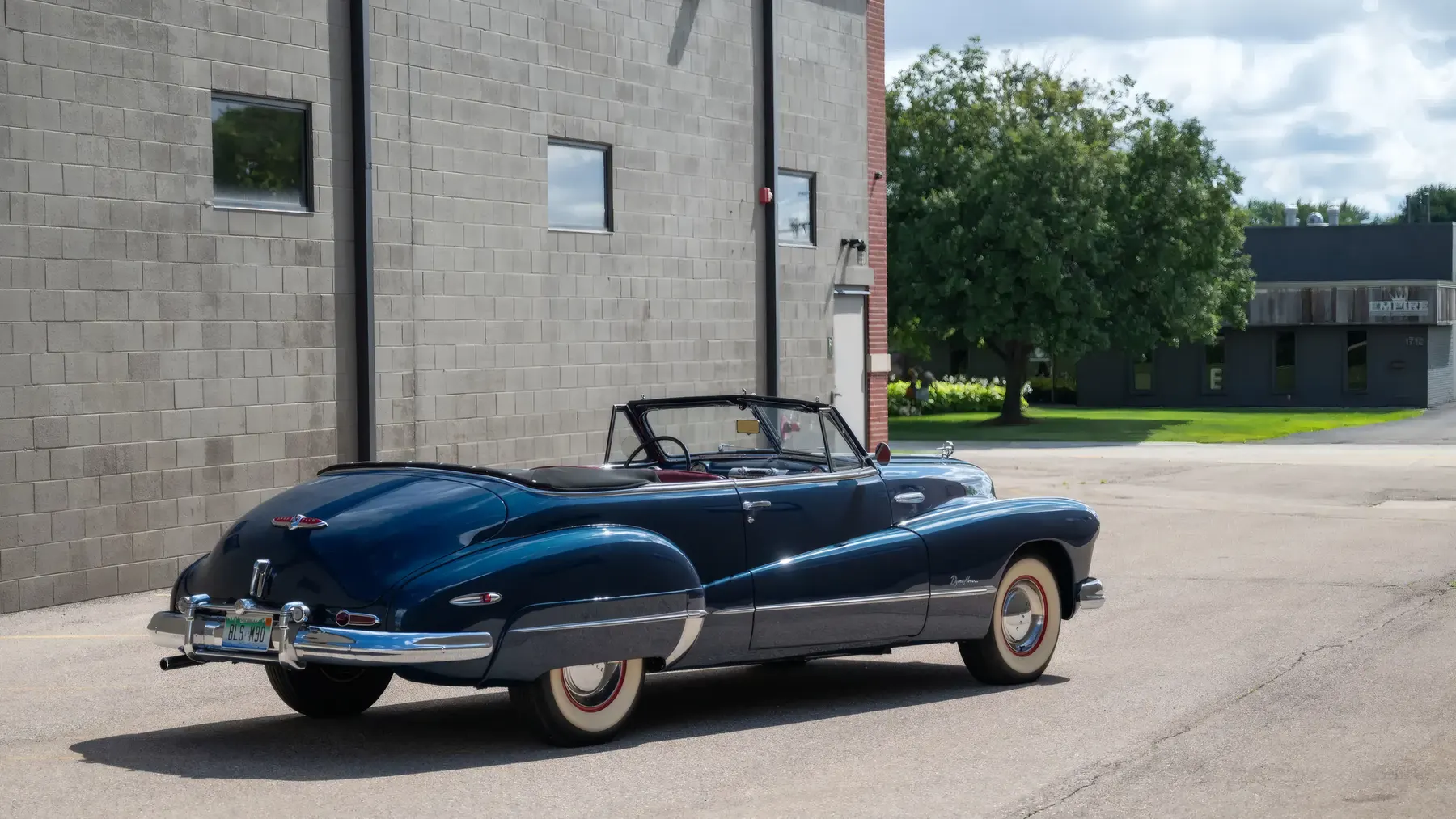 1948 Buick Roadmaster Convertible - photo 2