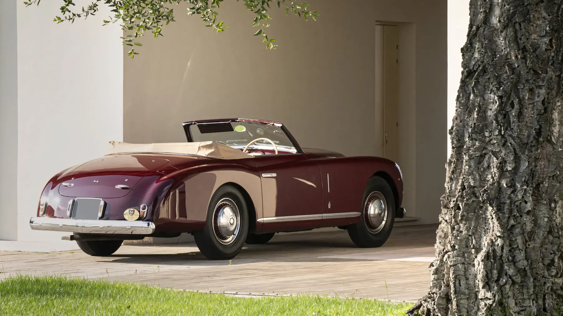 1949 Alfa Romeo 6C 2500 Passo Corto Super Sport Cabriolet by Pinin Farina - photo 5