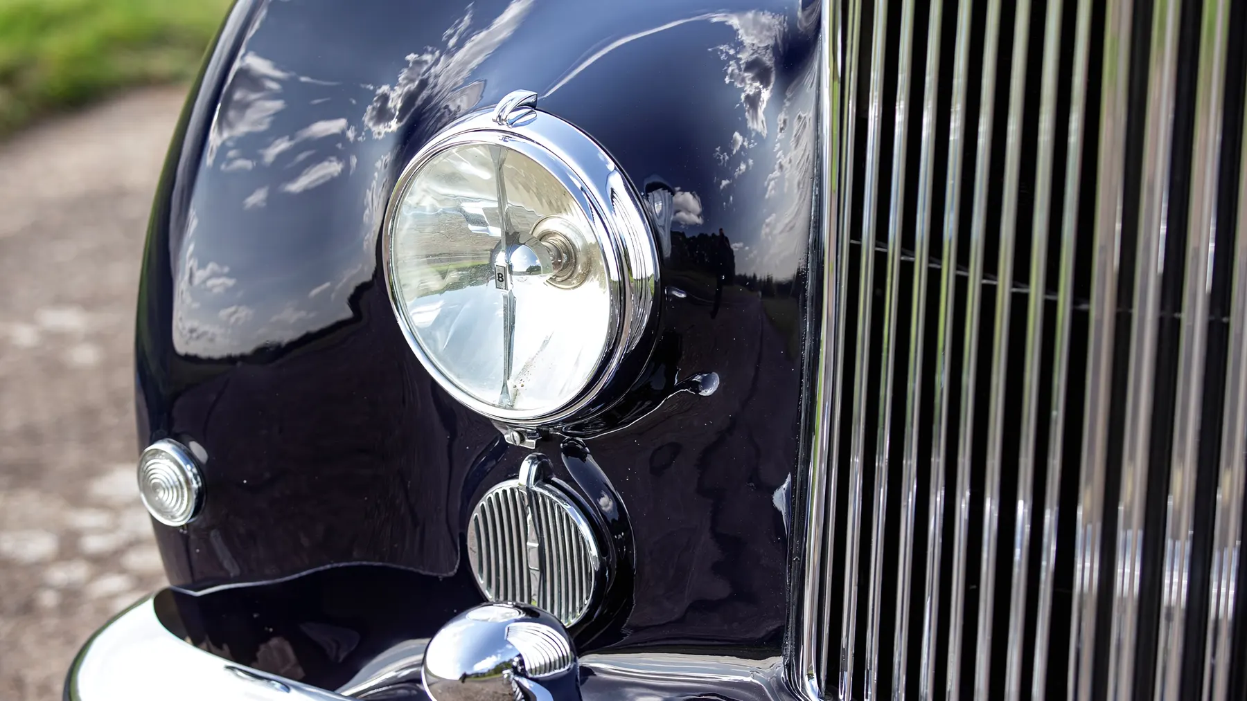 1952 Bentley R-Type Continental Fastback Sports Saloon by H.J. Mulliner - photo 5