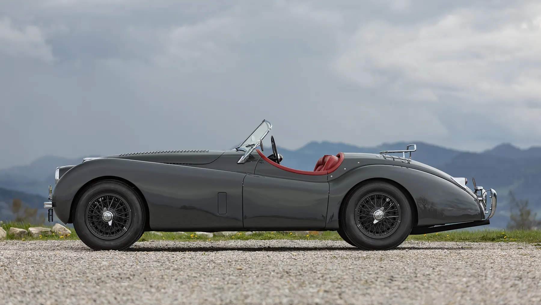 1952 Jaguar XK 120 Roadster - photo 1
