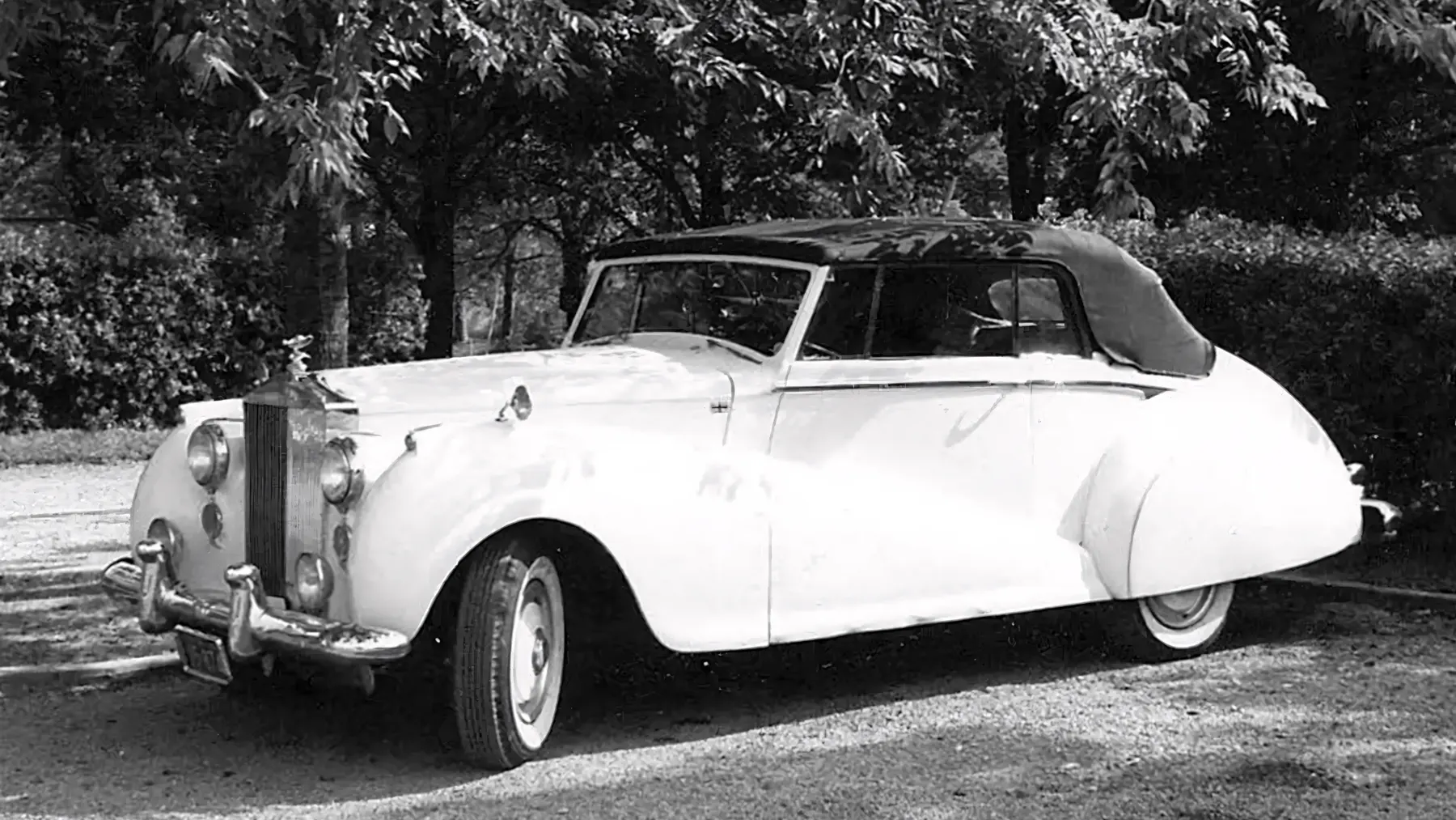 1953 Rolls-Royce Silver Dawn Drophead Coupé by Park Ward - photo 1