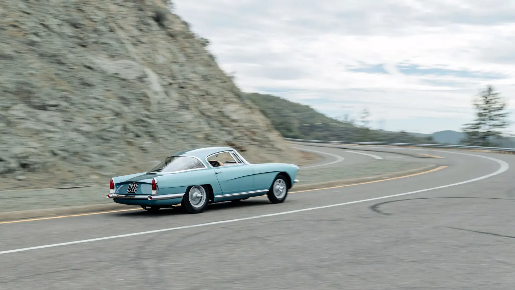 1954 Aston Martin DB2-4 Coupe by Bertone - photo 1