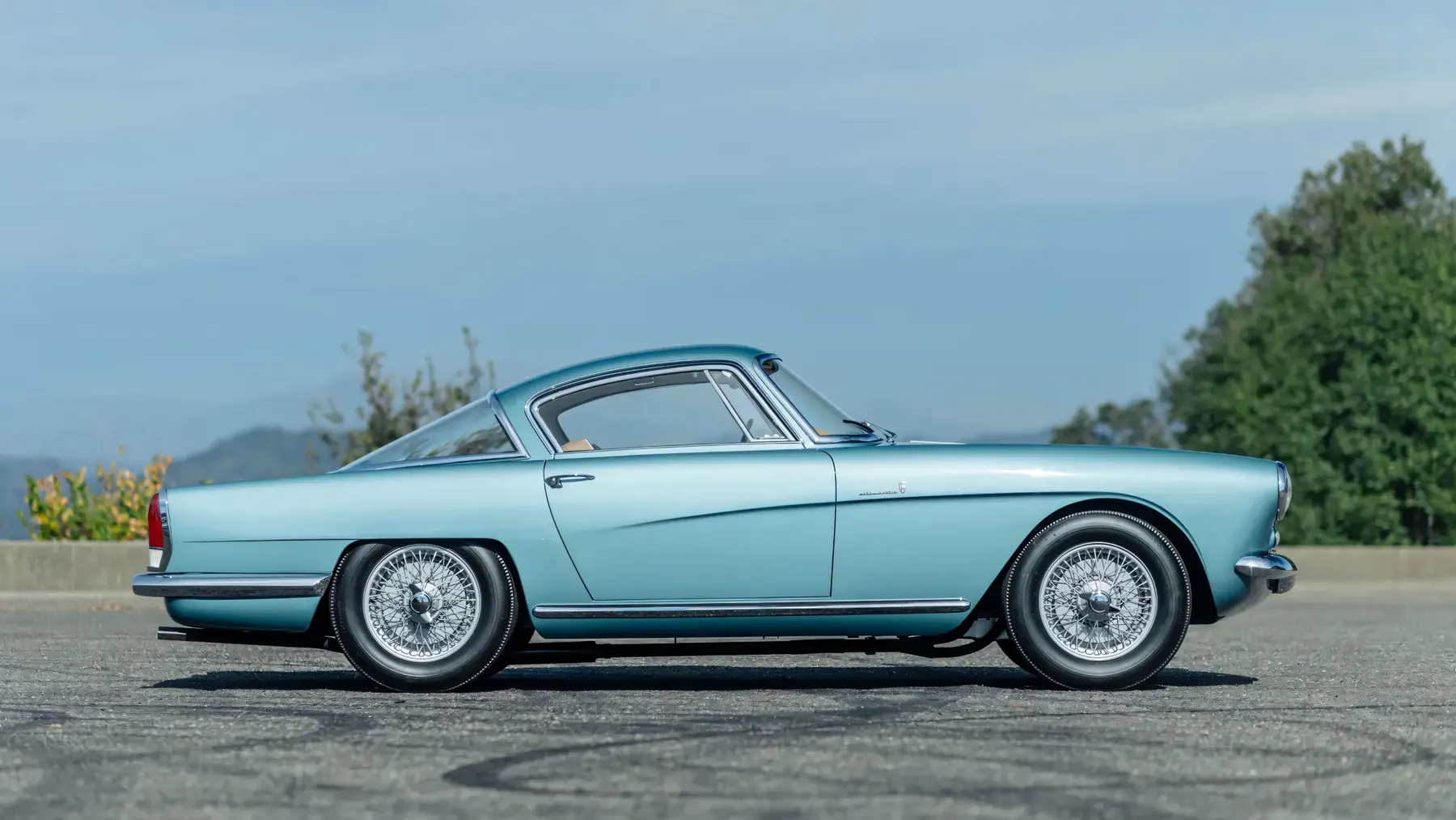 1954 Aston Martin DB2/4 Coupe by Bertone - photo 2
