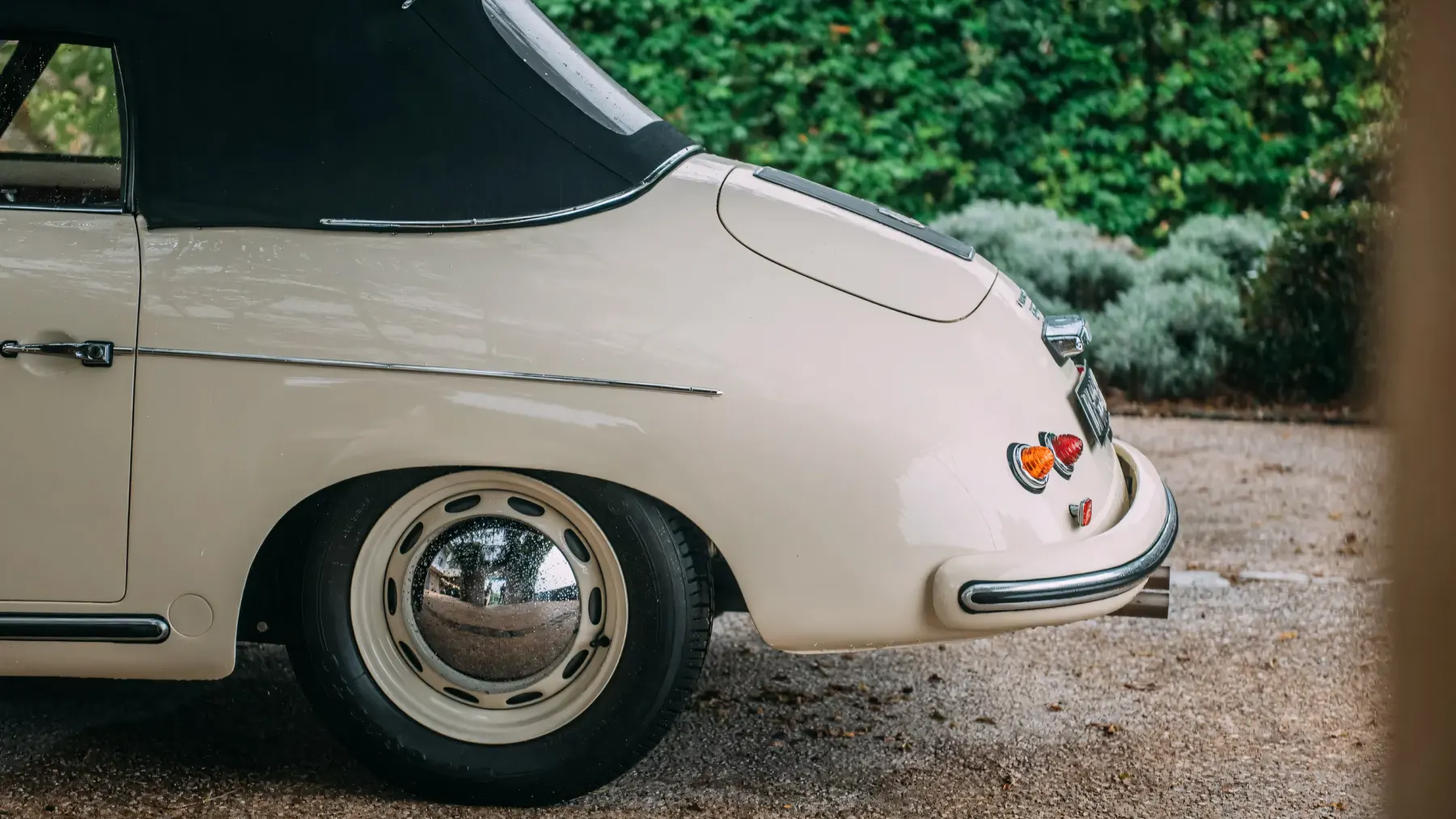 1954 Porsche 356 'Pre-A' 1500 S Cabriolet by Reutter - photo 2