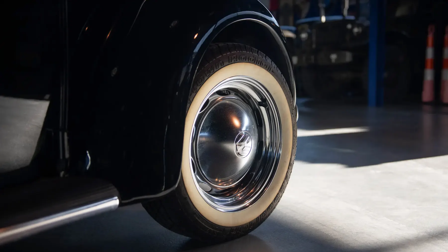 1954 Volkswagen Beetle 'Oval-Window' Coupe - photo 1