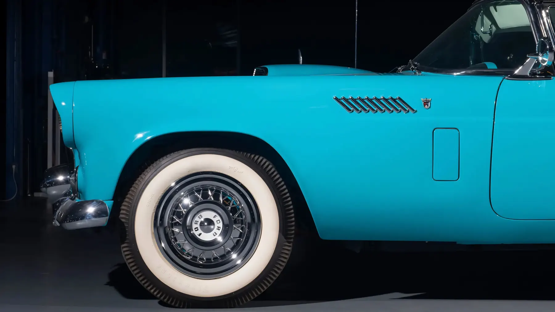 1956 Ford Thunderbird - photo 2