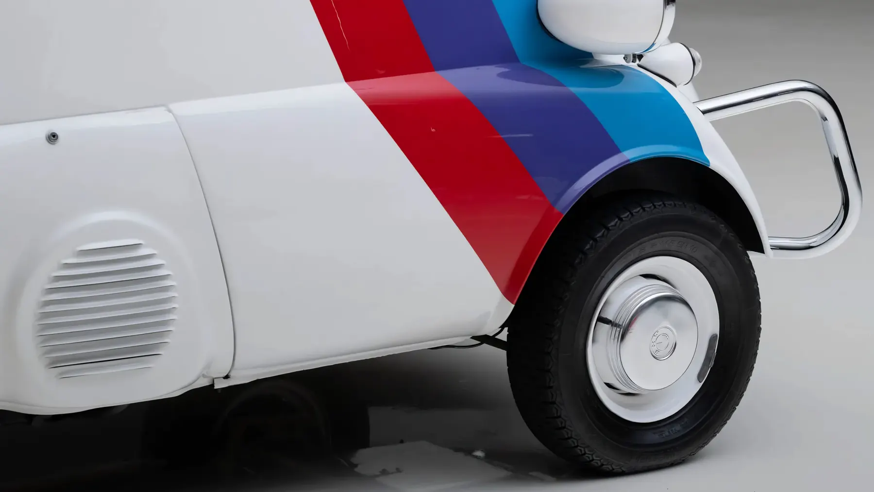 1957 BMW Isetta 300 - photo 3