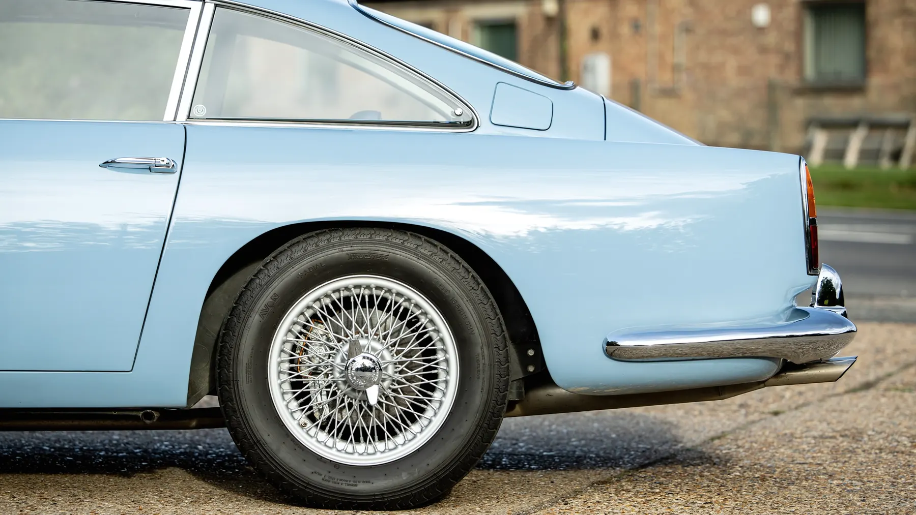 1960 Aston Martin DB4 Series II - photo 3