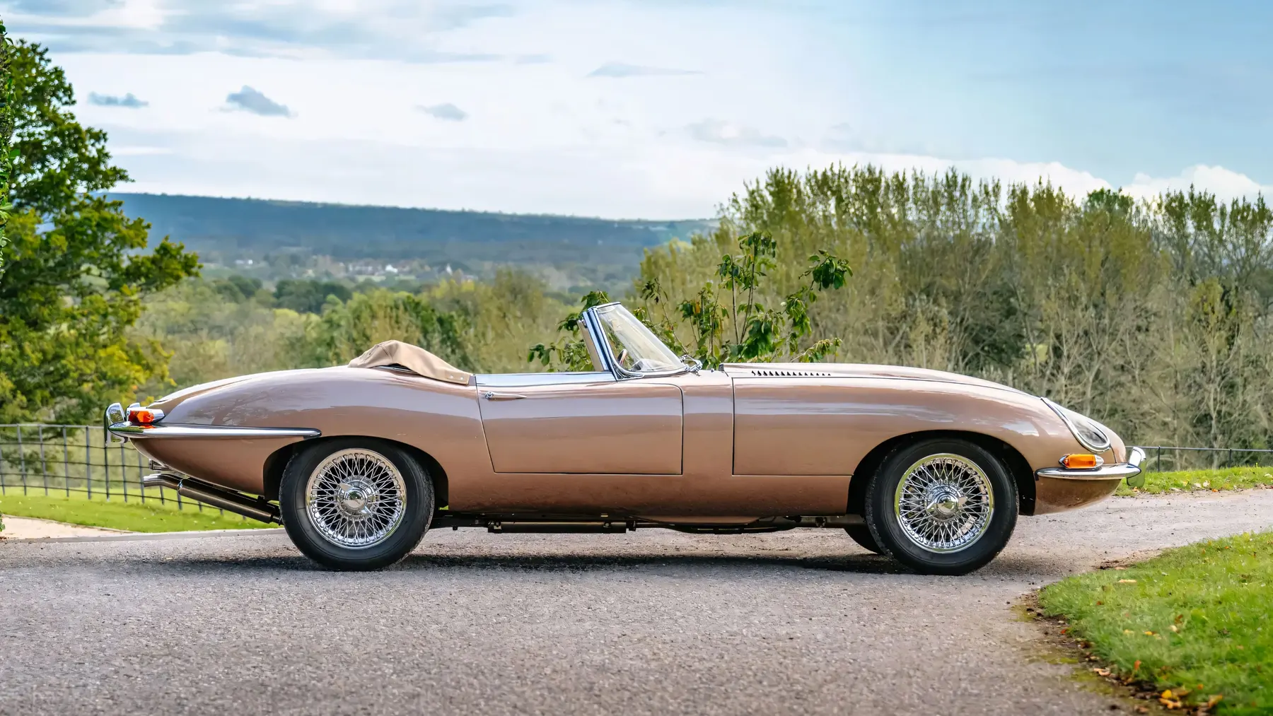1962 Jaguar E-Type Series 1 3.8-Litre Roadster - photo 2