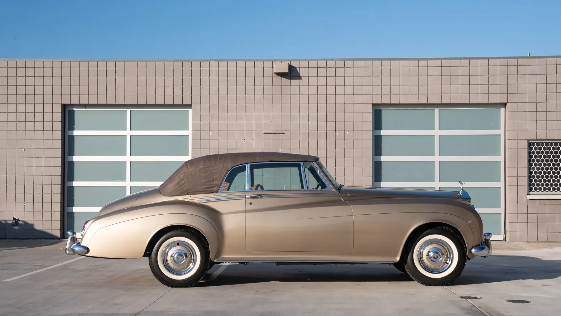 1962 Rolls-Royce Silver Cloud II Drophead Coupe Adaptation by H.J. Mulliner - photo 3