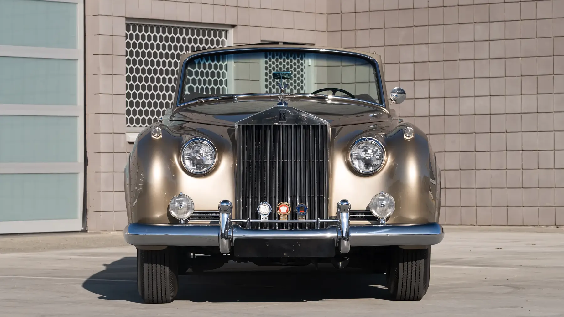 1962 Rolls-Royce Silver Cloud II Drophead Coupe Adaptation by H.J. Mulliner - photo 4