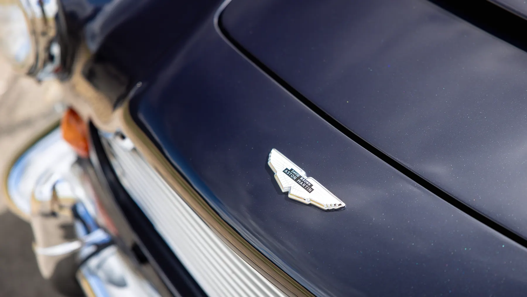 1963 Aston Martin DB4 Convertible - photo 5