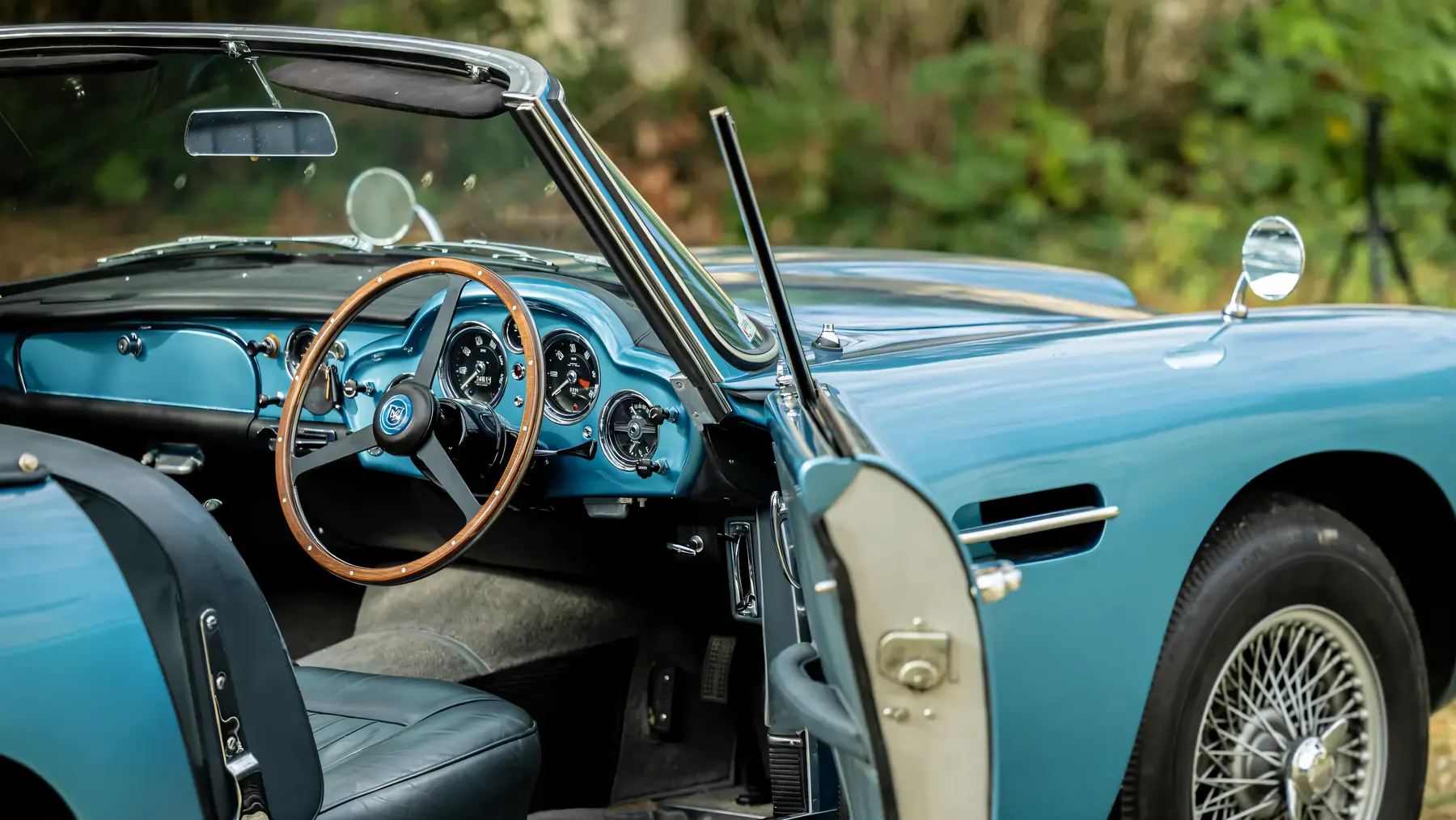 1963 Aston Martin DB4 'SS Engine' Series V Convertible - photo 6