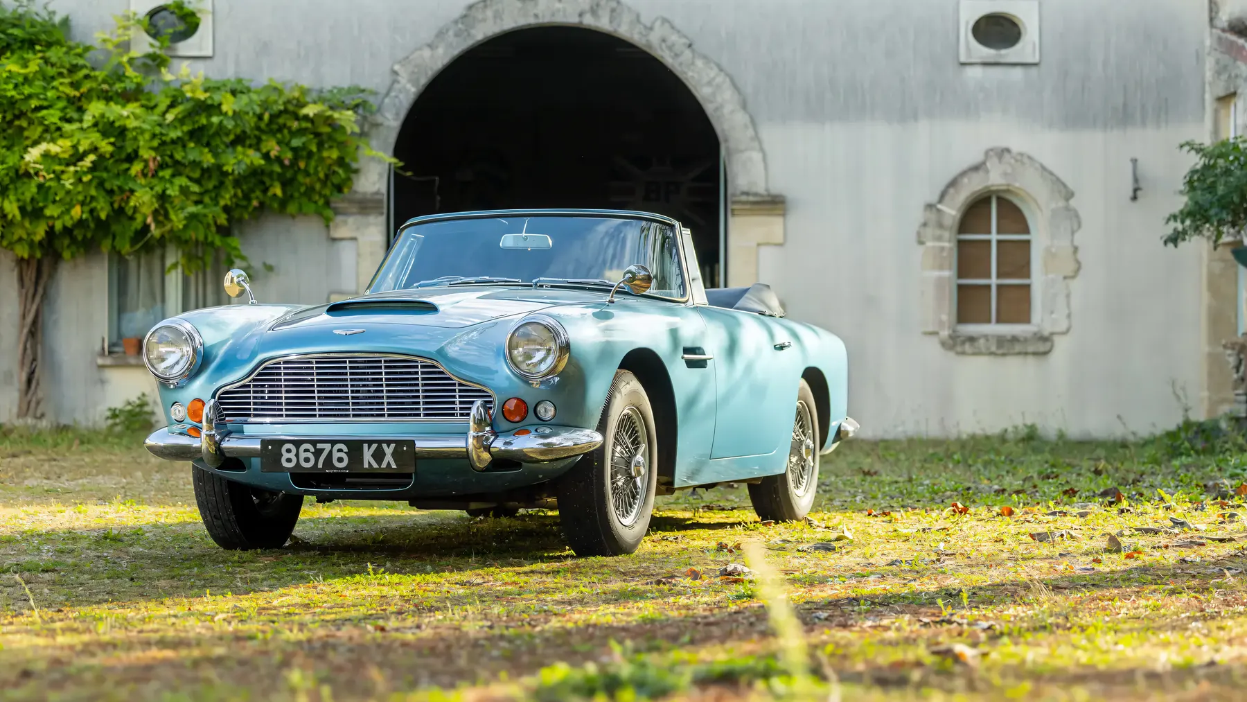 1963 Aston Martin DB4 'SS Engine' Series V Convertible - photo 2