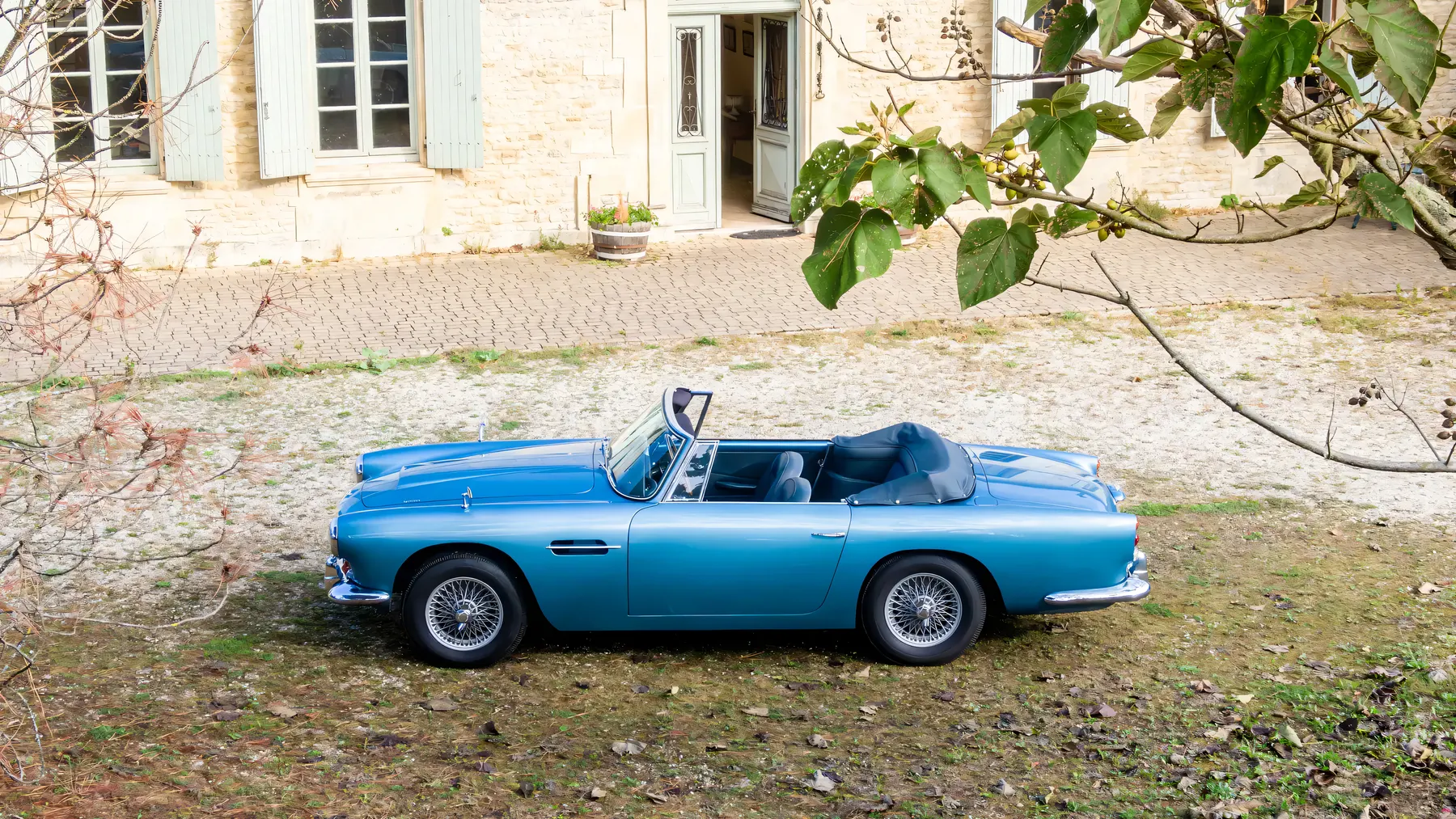 1963 Aston Martin DB4 'SS Engine' Series V Convertible - photo 7