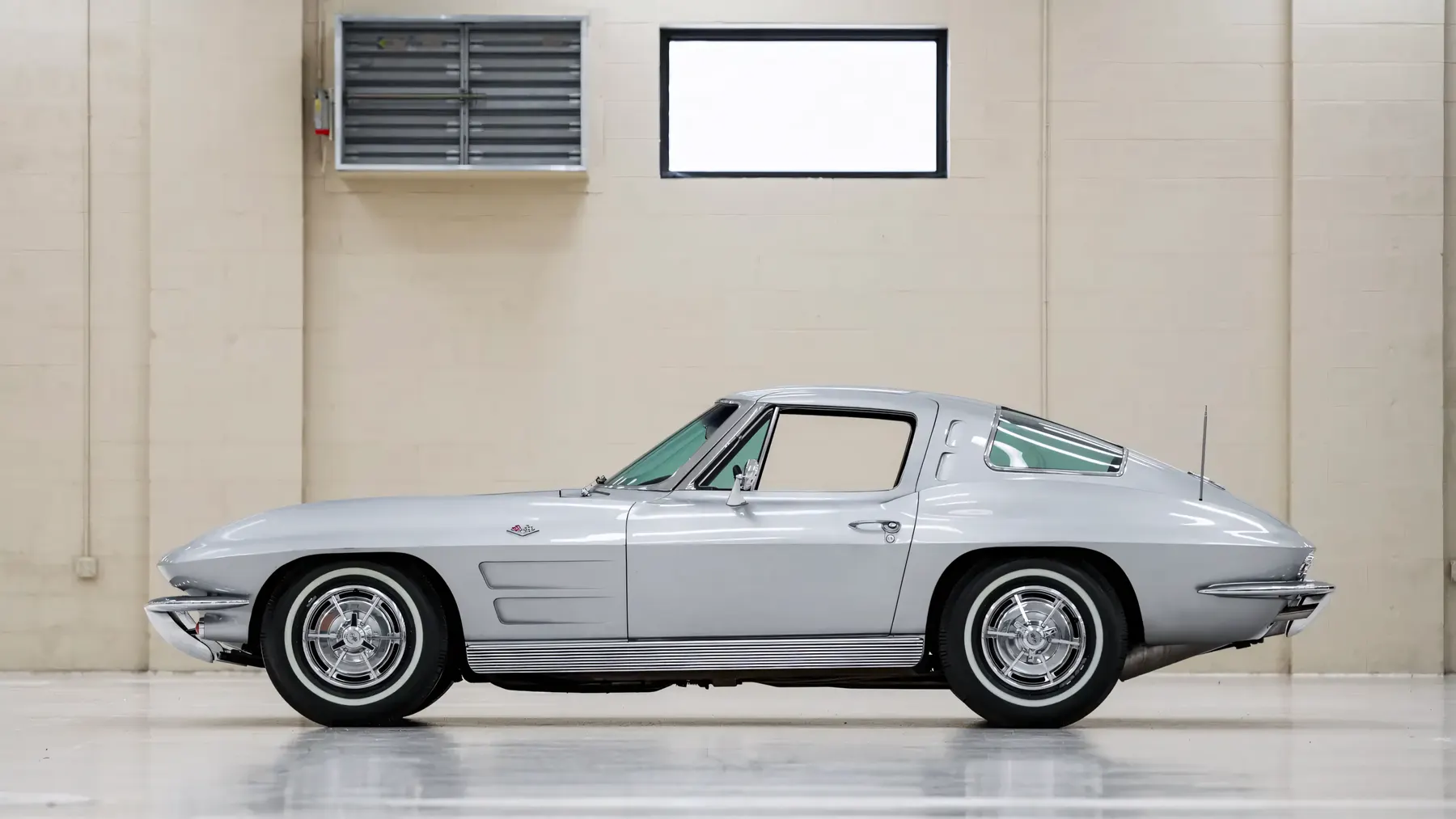 1963 Chevrolet Corvette Sting Ray 'Split-Window' Coupe - photo 4