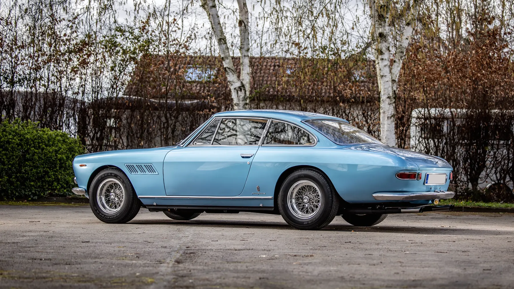 1964 Ferrari 330 GT 2+2 Series I by Pininfarina - photo 1