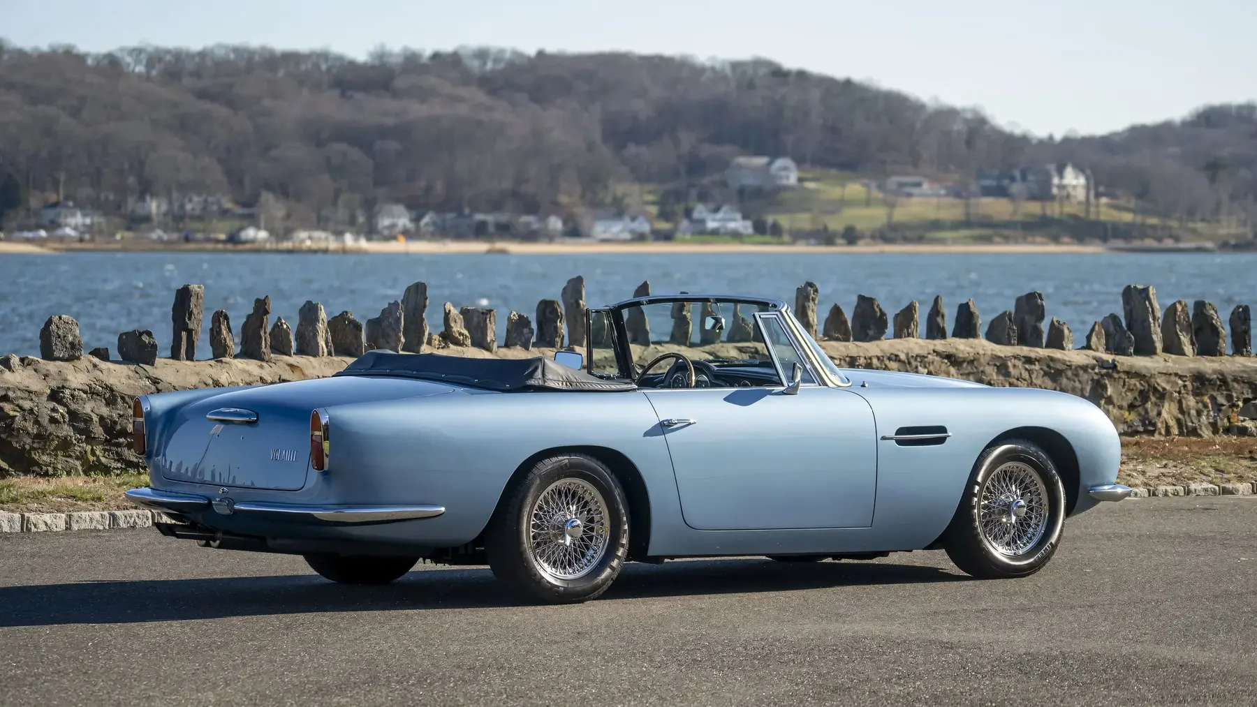 1965 Aston Martin DB Short-Chassis Volante - photo 1