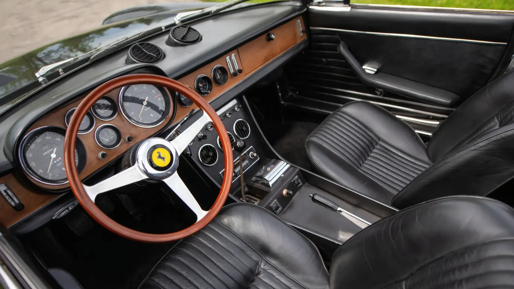 1969 Ferrari 365 GTS by Pininfarina - photo 5