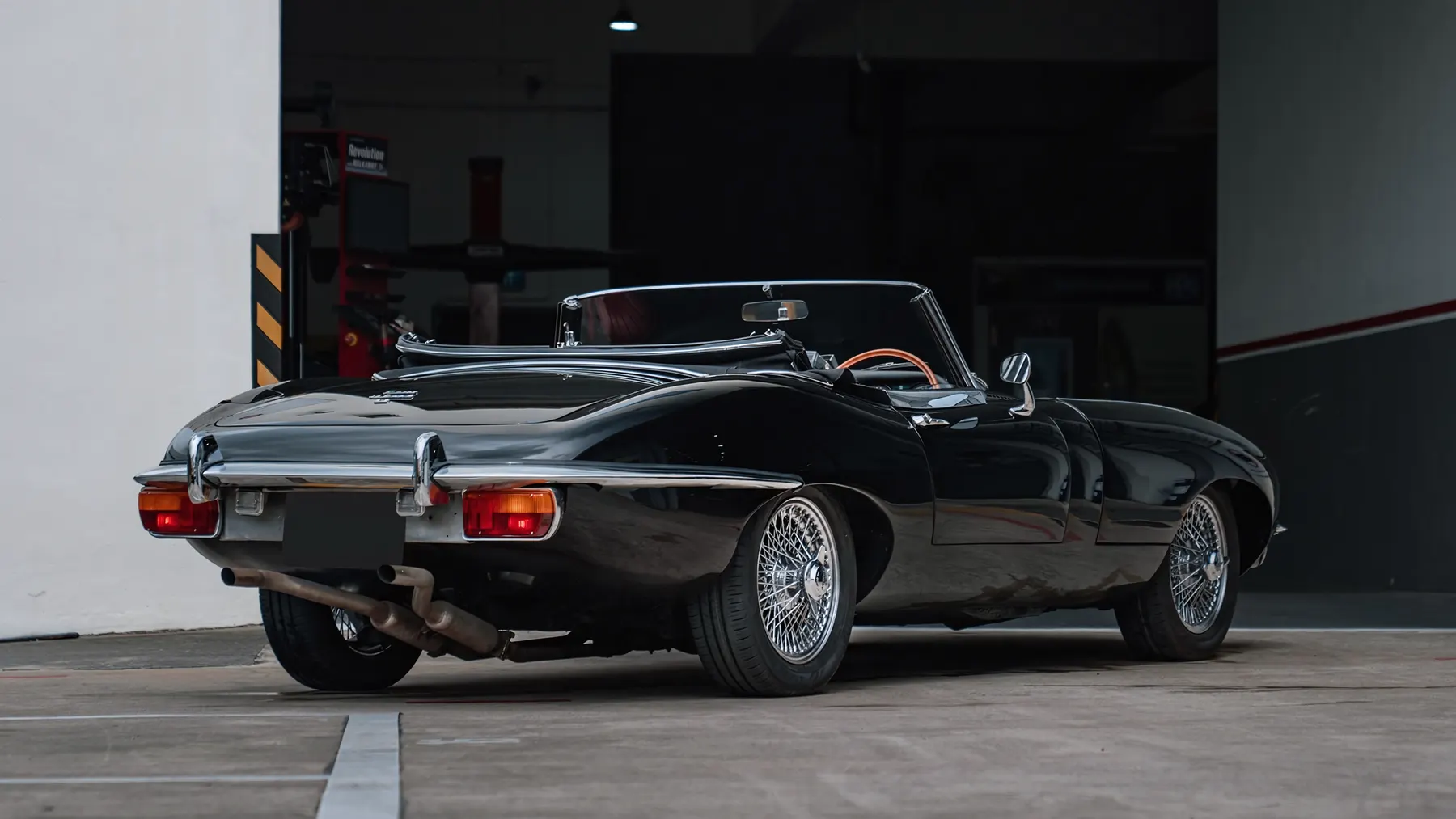 1969 Jaguar E-Type Series 2 4.2-Litre Roadster - photo 1