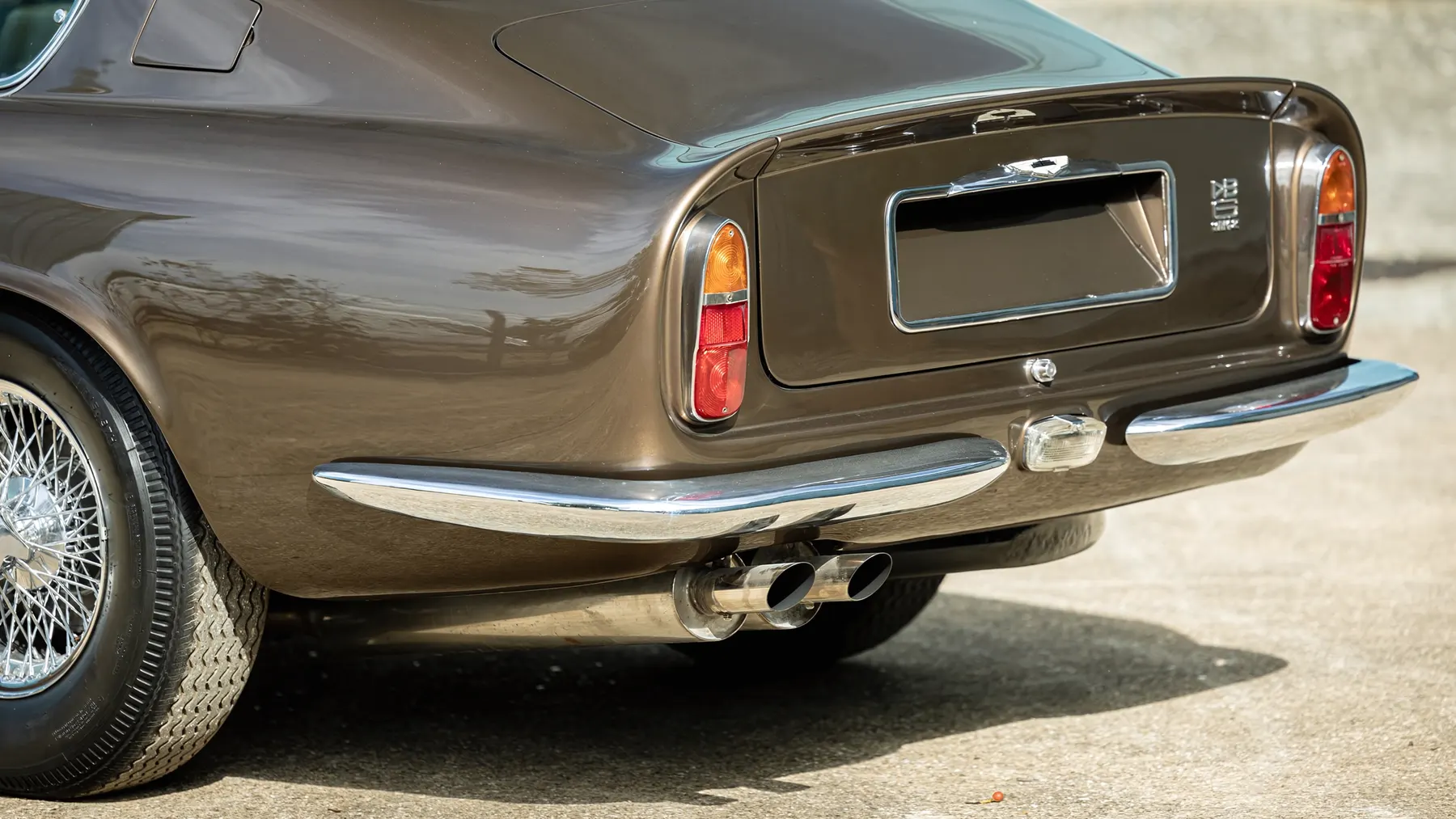 1970 Aston Martin DB6 Mk 2 Vantage - photo 1
