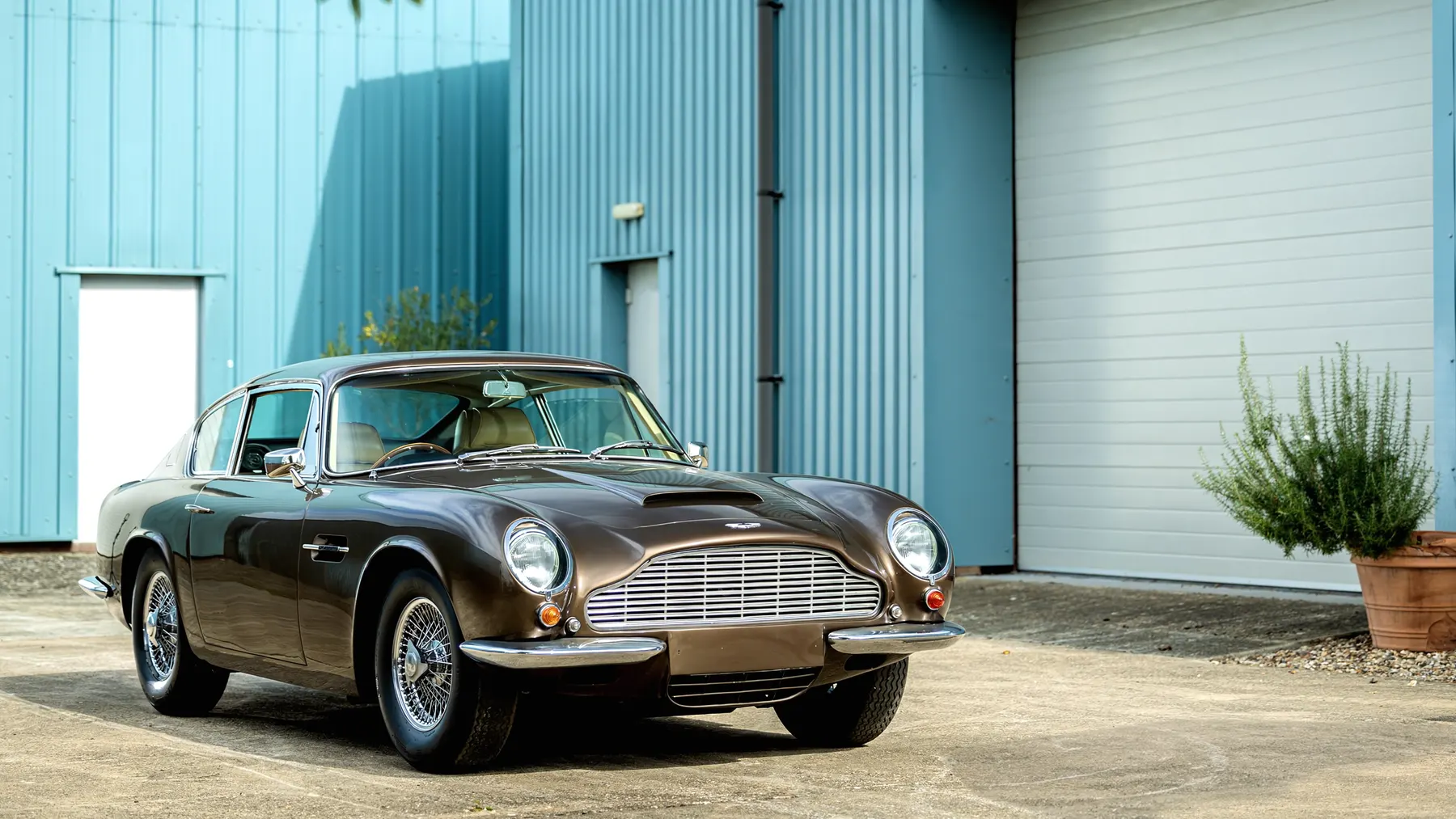 1970 Aston Martin DB6 Mk 2 Vantage - photo 6