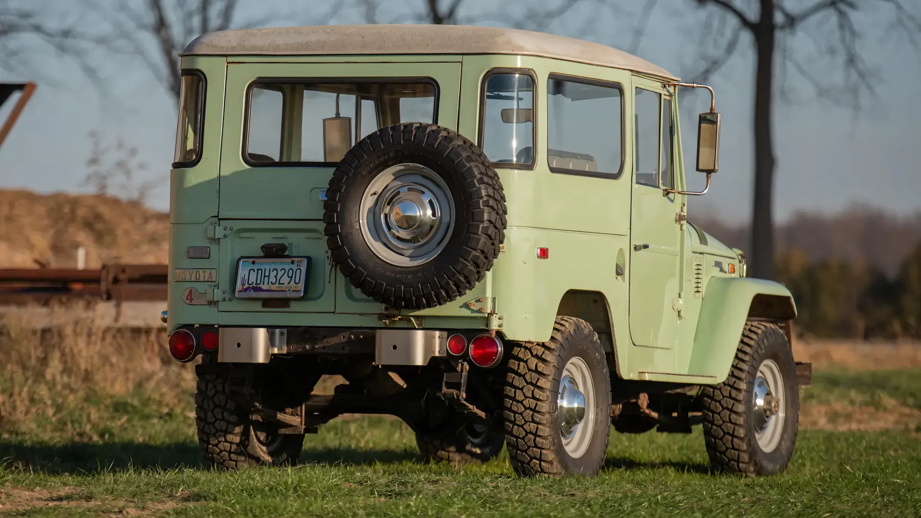 1970 Toyota FJ40 Land Cruiser Hardtop - photo 3