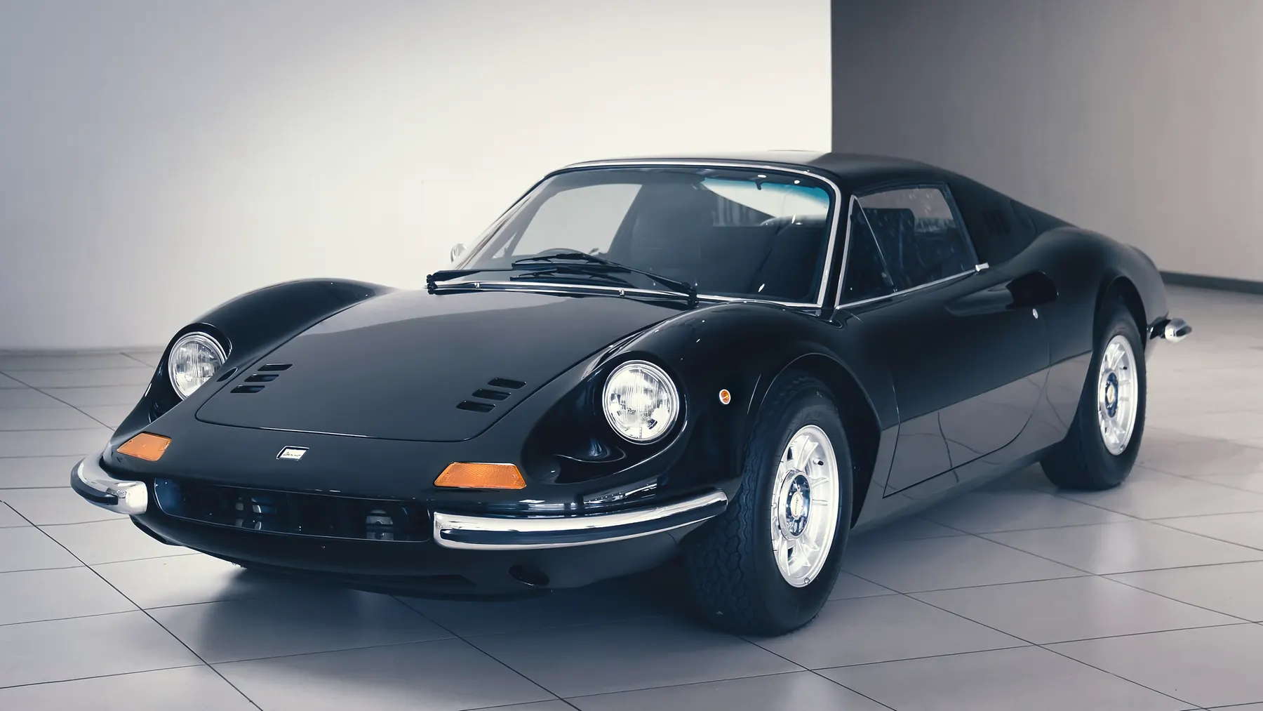 1973 Ferrari Dino 246 GTS by Scaglietti - photo 3