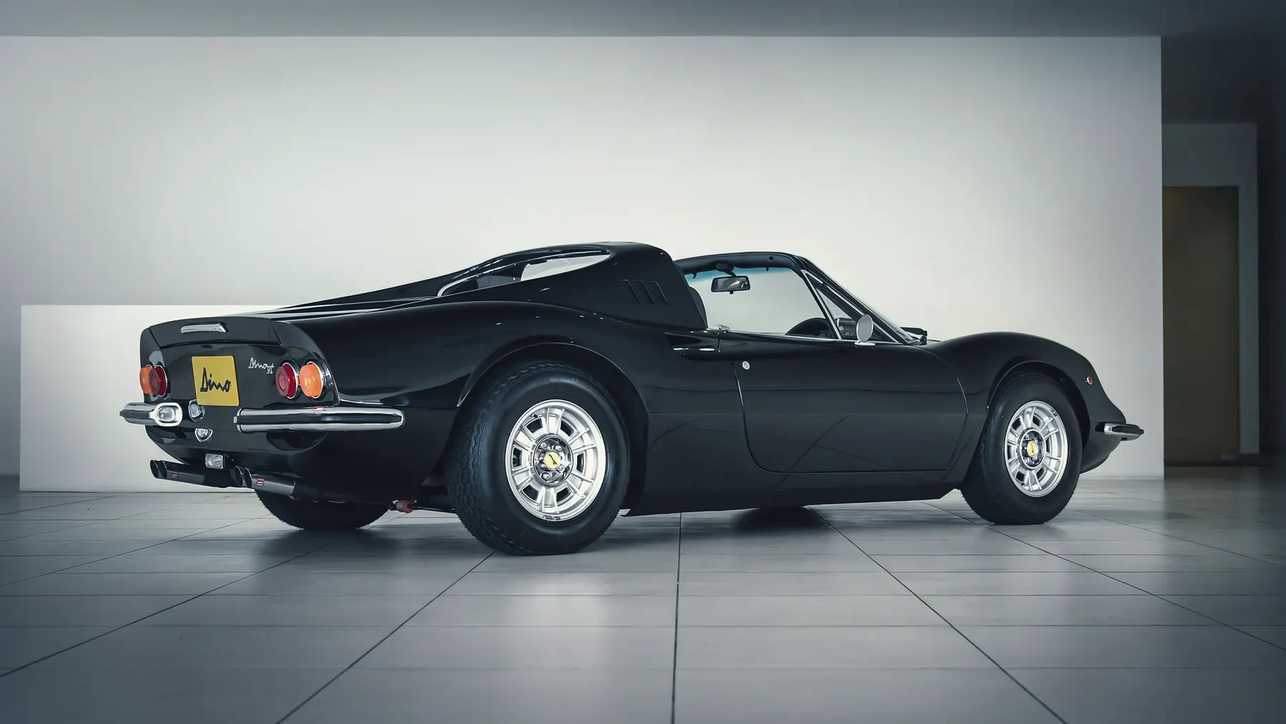 1973 Ferrari Dino 246 GTS by Scaglietti - photo 4