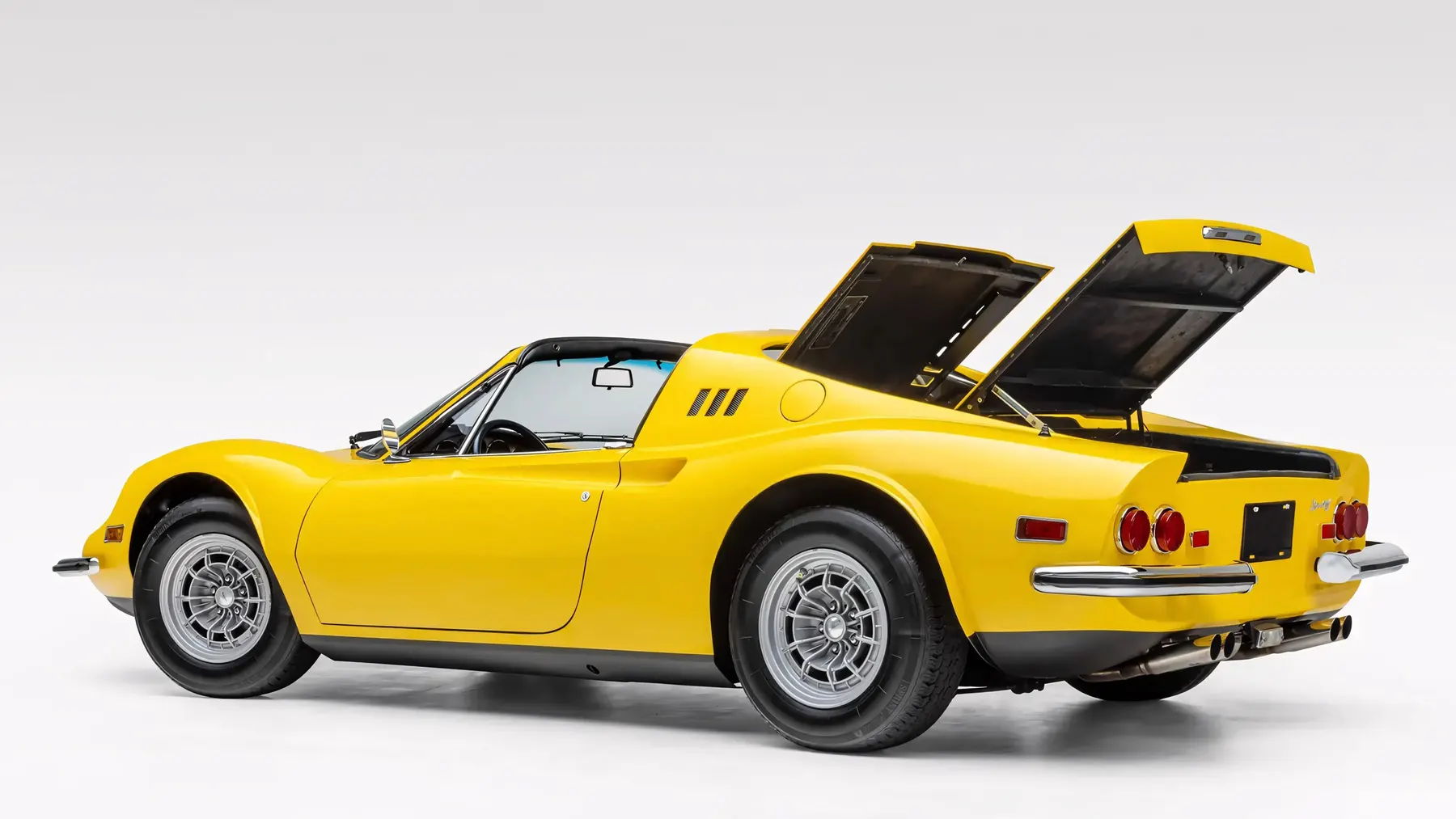 1973 Ferrari Dino 246 GTS 'Chairs & Flares' - photo 1