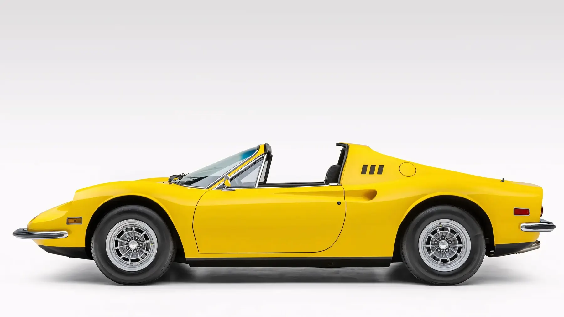 1973 Ferrari Dino 246 GTS 'Chairs & Flares' - photo 2